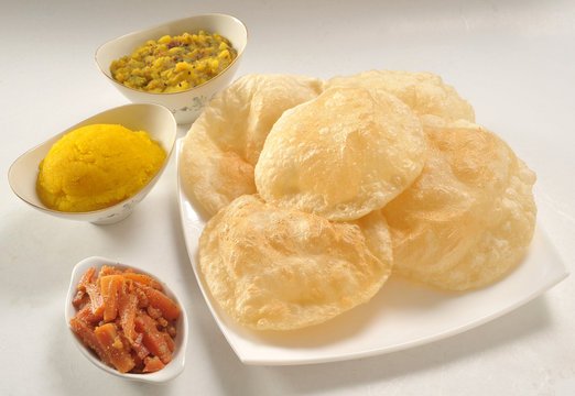 Halwa puri