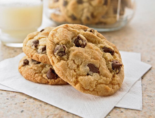 chocolate chip cookie