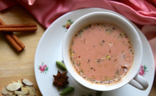 Kashmiri chai